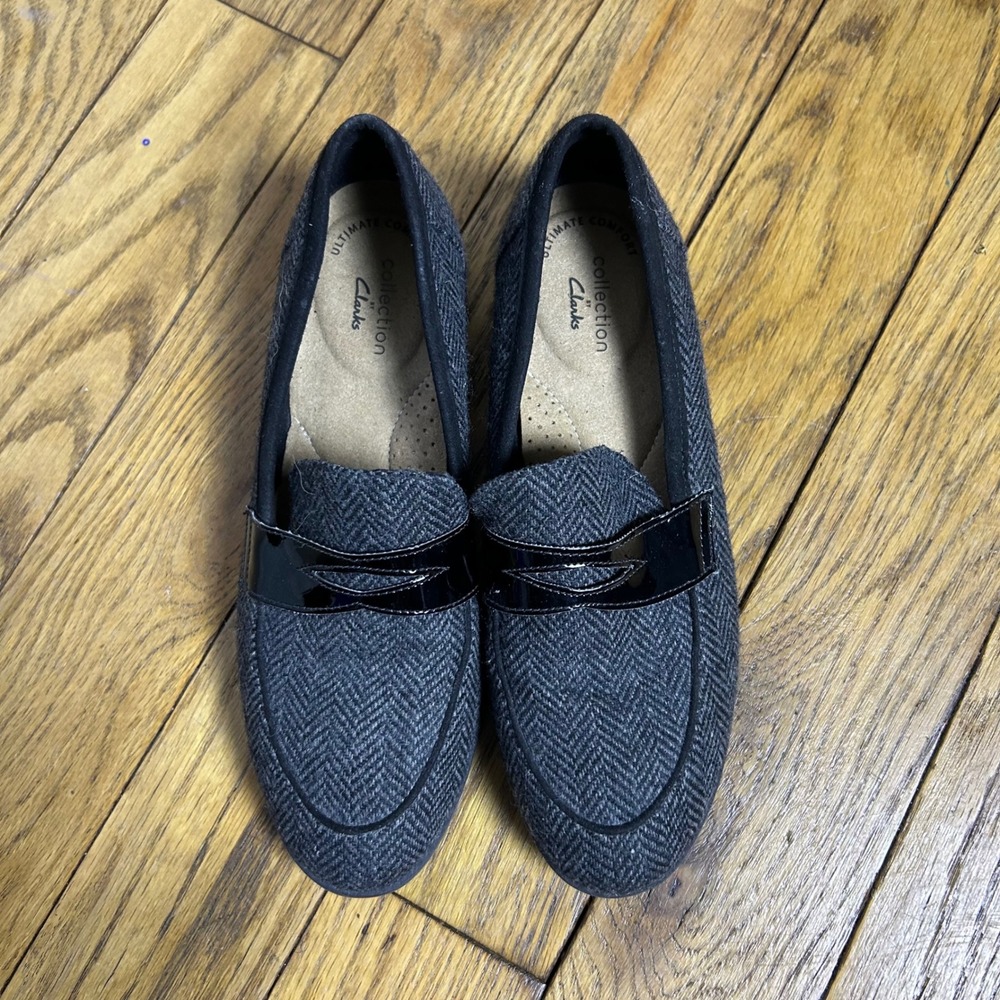 Clarks Collection Ultimate Comfort Herringbone Loafers Grey‎ Black Patent 7